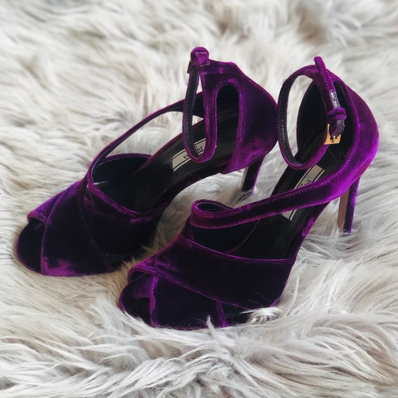 PRADA Purple velvet criss cross ankle strap sandal - Picture 4 of 8